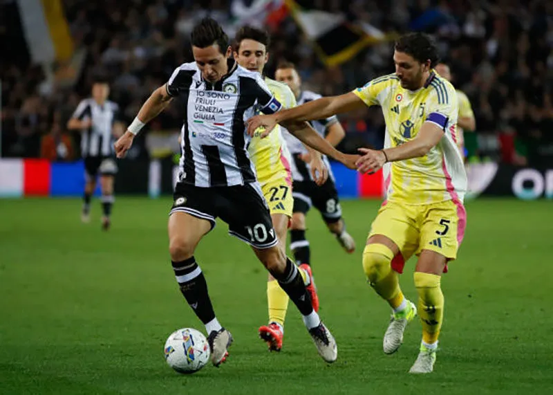 Juventus khuất phục thành công Udinese